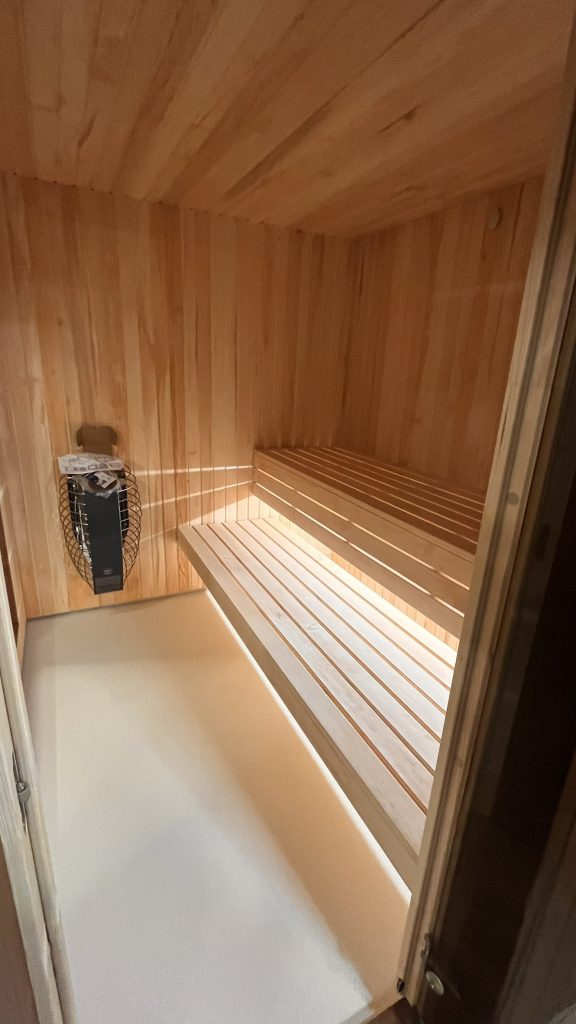 Classis Aspen sauna bench 